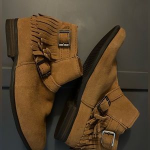 Minnetonka Ankle suede bootie.